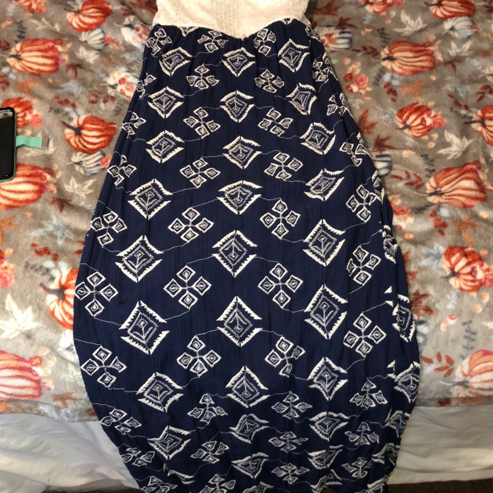 Dress - Picture 2 of 3